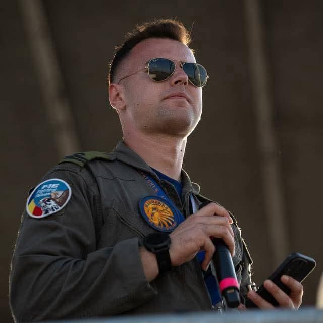 Octavian, un tânăr pilot militar, a murit salvând un câine în incinta Bazei 86 Aeriană 18998427