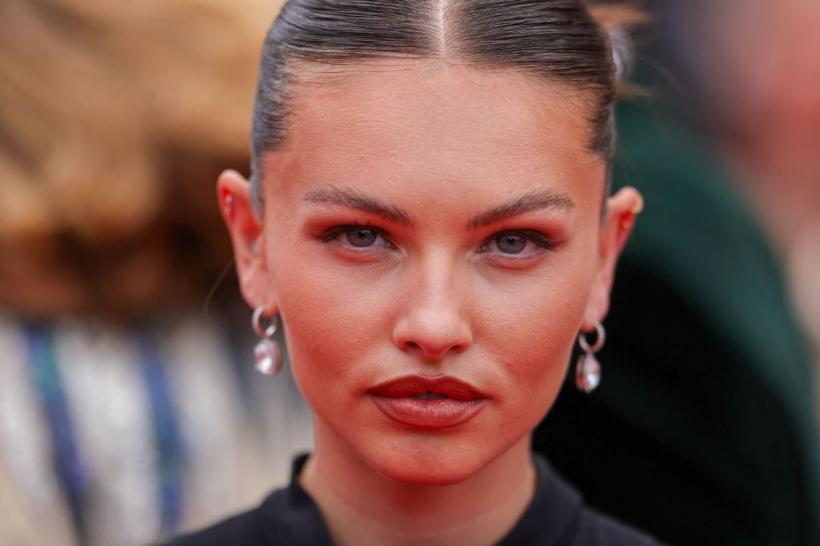 Povestea de dragoste a celei mai frumoase fetițe din lume: Detalii despre cererea în căsătorie și inelul de logodnă 18998503