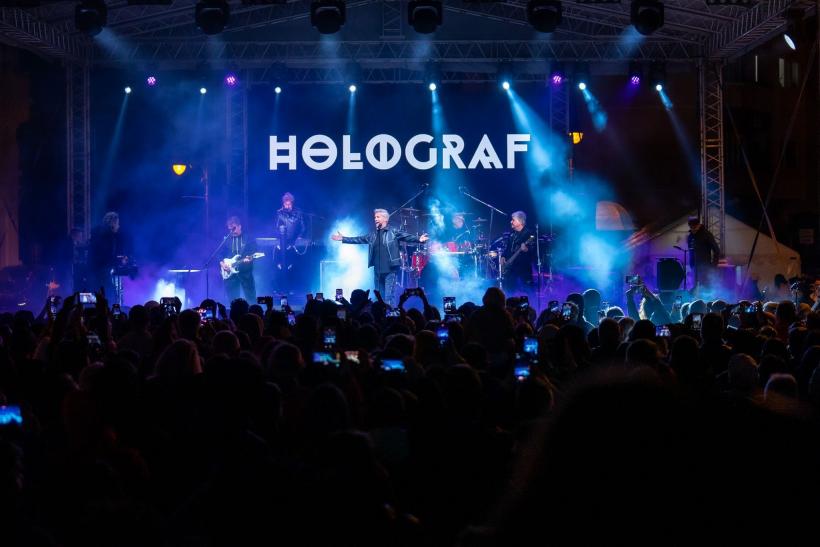 Fanii Holograf, în doliu: A murit Iulian "Mugurel" Vrabete, basistul trupei  18998629