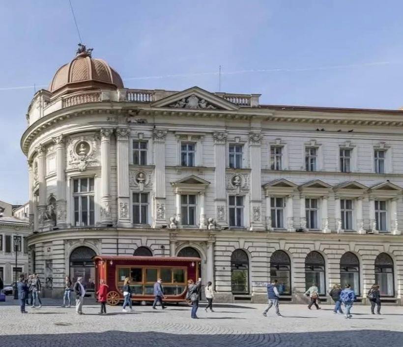 Zeci de mii de români s-au întors temporar din străinătate. Bucureștiul a câștigat peste 22.000 de locuitori în ultimii 5 ani