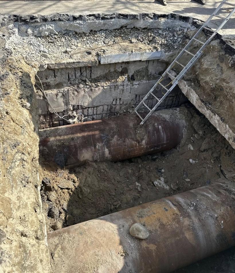 Jale pe Șoseaua Mihai Bravu: Zece plăci de beton afectate. Restricţiile de circulaţie rămân în vigoare pe termen nelimitat 18998989