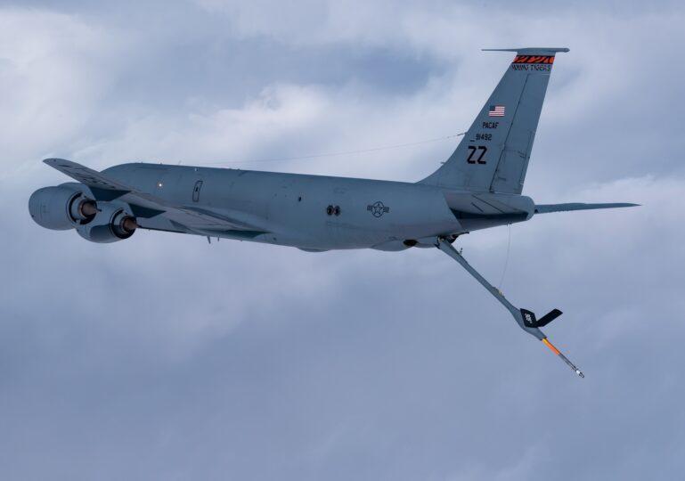 Trei avioane cisternă ale SUA, dislocate în România: Începe sprijinul aerian pentru misiunile din Iran