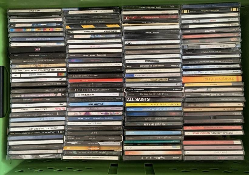 Nu arunca CD-urile vechi. Sunt cea mai ieftină metodă de a-ți proteja grădina primăvara