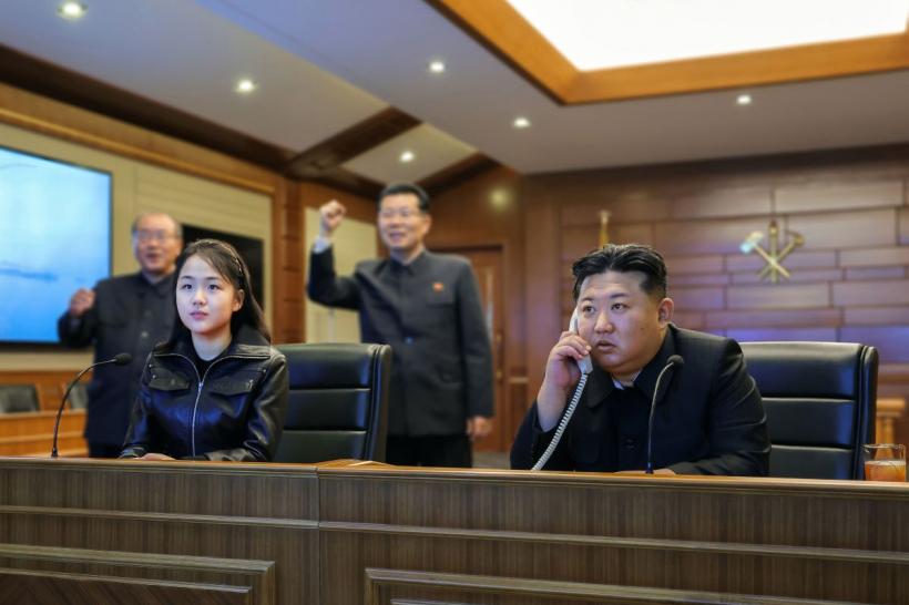 Kim Jong Un o inițiază pe fiica sa în testarea rachetelor balistice 18999008