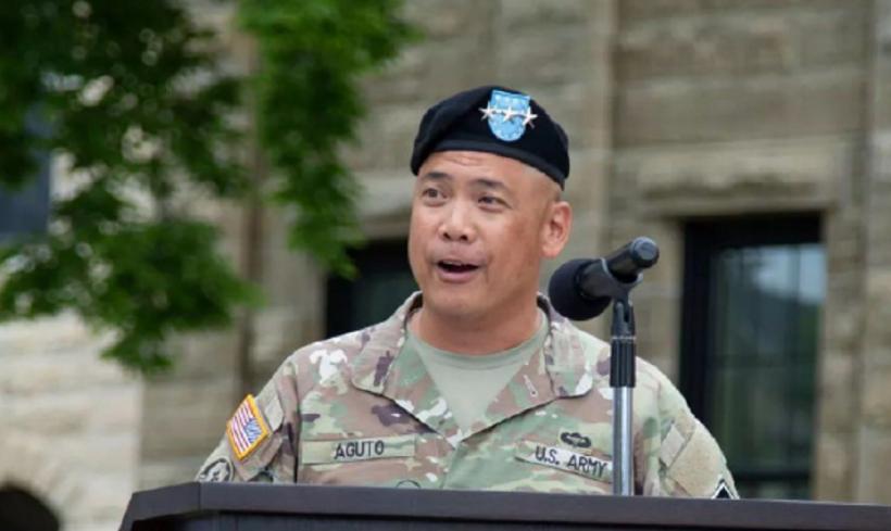 Viața bate filmul: General american, acuzat că a uitat hărți secrete într-un tren și a băut până a căzut 18999295