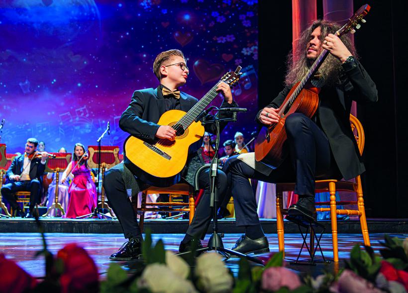 Un chitarist de 12 ani a cucerit publicul meloman din toată țara 18999526