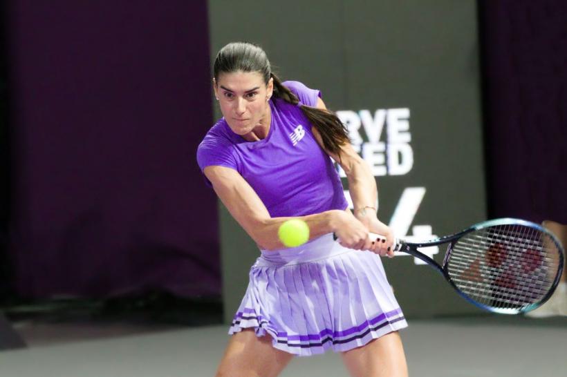 Victorie uriașă pentru Sorana Cîrstea: 6-4 în decisiv vs. top 14 WTA