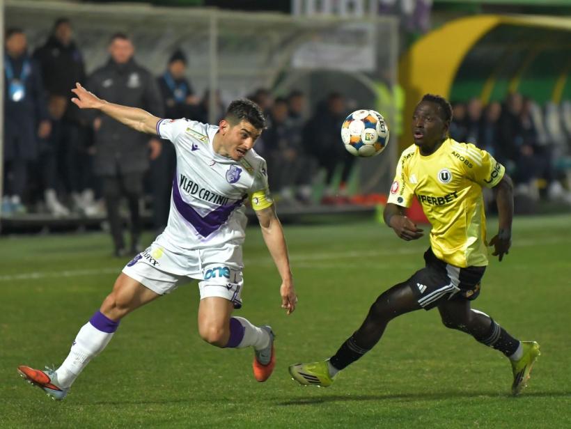 Gafa URIAȘĂ a lui Căbuz aduce victoria lui U Cluj. Echipa lui Bergodi trece pe primul loc