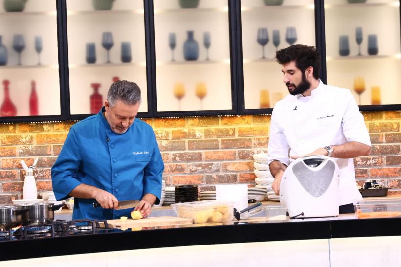 Irina Fodor pune în joc încă o amuletă în premieră la Chefi la cuțite, iar jurații se contrazic aprig după degustarea invitatului serii, Marius Niculae 19000169