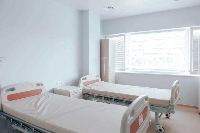 Spitale cu locuri doar în picioare: începe cea mai mare tăiere de paturi din istoria reformei sanitare