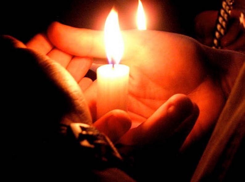 Veste bună pentru credincioși: Lumina Sfântă va fi adusă de la Ierusalim