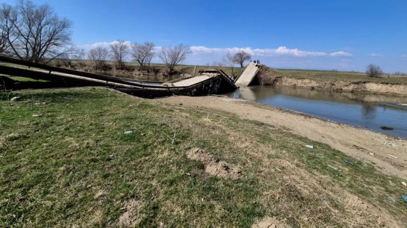 Atenție! Pod prăbușit în județul Covasna