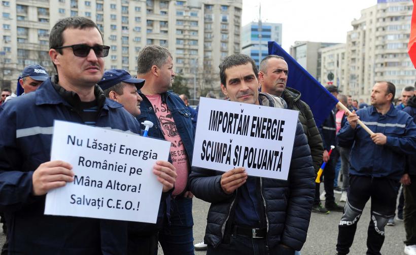 Protest masiv al minerilor în Piața Victoriei: peste 1.000 de oameni cer oprirea concedierilor 19000373
