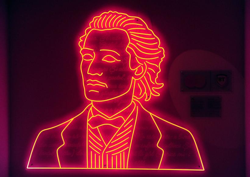 Noul muzeu Art Safari din Amzei 13: experiența culturală care cucerește Bucureștiul în 2026 19000587