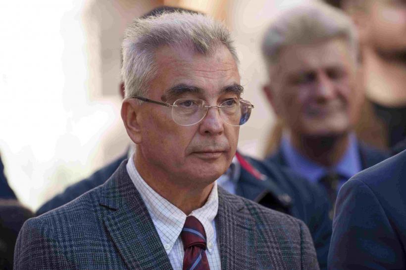 Coaliția dă să se rupă: PNL, la a treia lepădare oficială de PSD. AUR și-a anunțat agenda „progresistă” 19000405