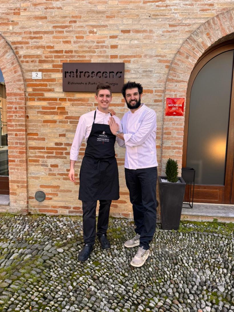 Luca Zvaleni, câștigătorul sezonului 16 Chefi la cuțite, a început stagiul la Retroscena, alături de Chef Richard: „M-au fascinat ideile și combinațiile culinare ale Chef-ului” 19000522