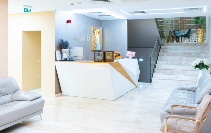 Nașterea într-o maternitate modernă: opțiuni, siguranță și rolul echipei medicale