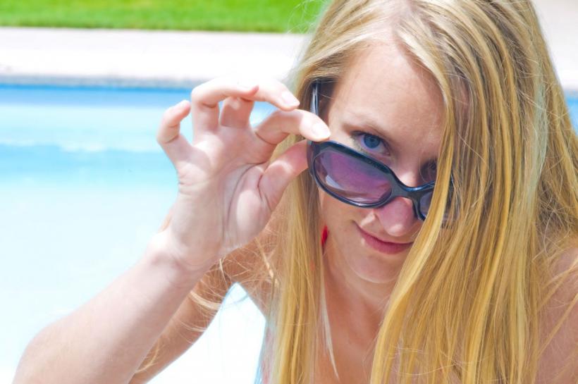 Trucuri naturale pentru a scăpa de pungile de sub ochi: soluții simple care chiar funcționează