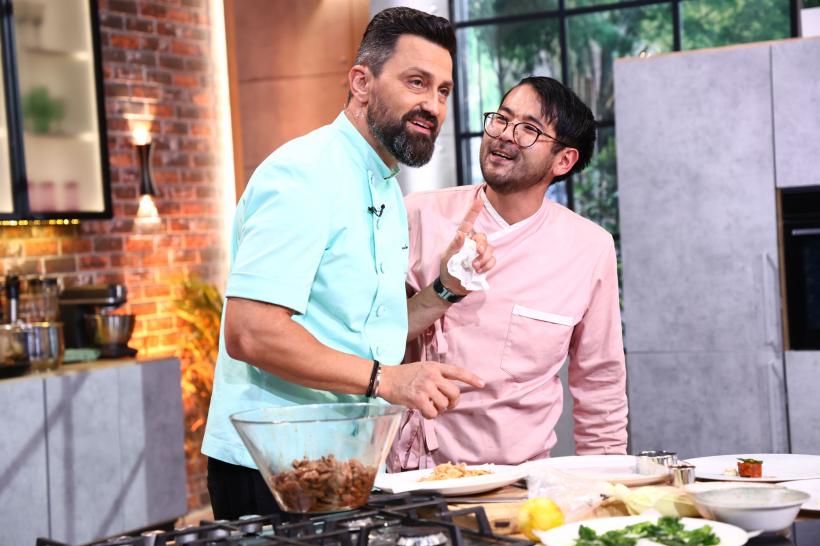 Jurații luptă diseară pentru penultima amuletă a sezonului, iar la audițiile Chefi la cuțite, Alexandru Ion și Ștefan Floroaica se întrec la gătit cu Dan Alexa și Gabi Tamaș 19001308