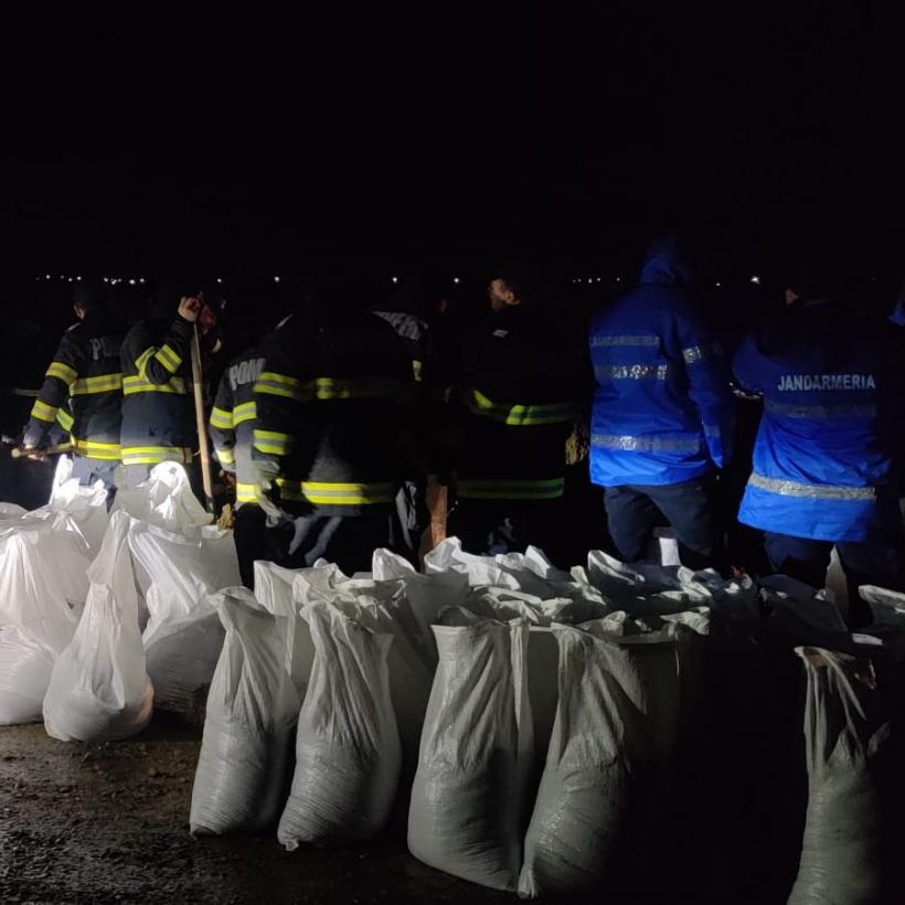 Viiturile pun stăpânire pe Vrancea. Oameni evacuați din case peste noapte 19001243