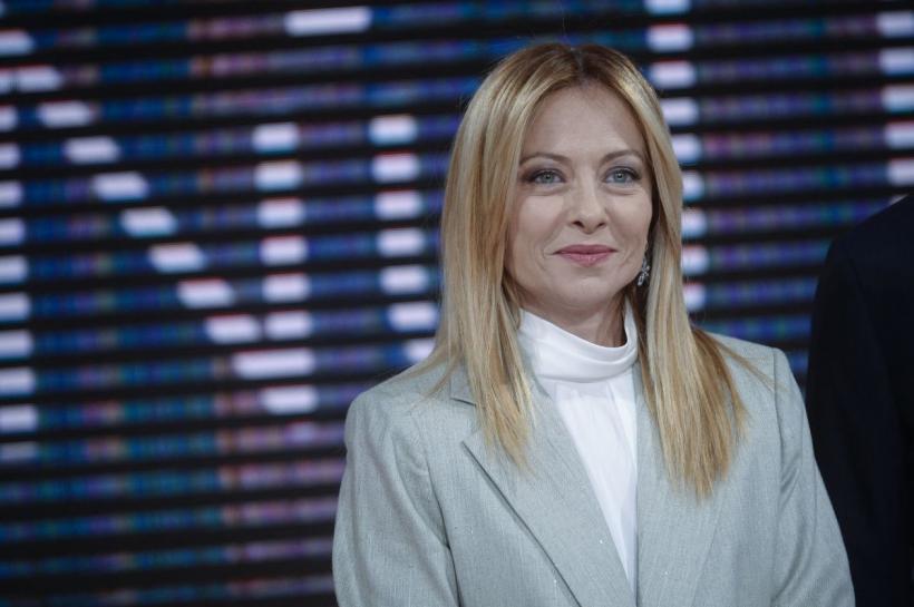 Femeile politician pierd voturi dacă nu zâmbesc: sunt judecate de alegători după expresia feței