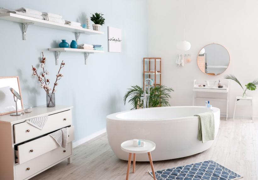 Vrei prosoape proaspete și moi? De ce să NU folosești balsam de rufe când le speli 