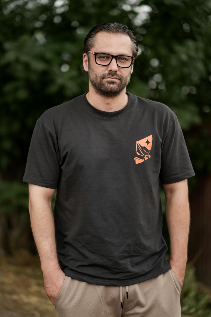 Alecsandru Dunaev se alătură distribuției Destine cu parfum de lavandă, noul spin-off semnat de Ruxandra Ion 19001938