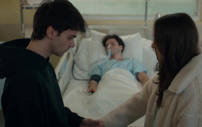 Cele mai noi episoade ale serialului original Ana, Mi-ai fost scrisă în ADN, lider absolut de audiență. Ultima difuzare a primei părți a sezonului trei se vede în Joia Mare, de la 20.30, la Antena 1 19001957