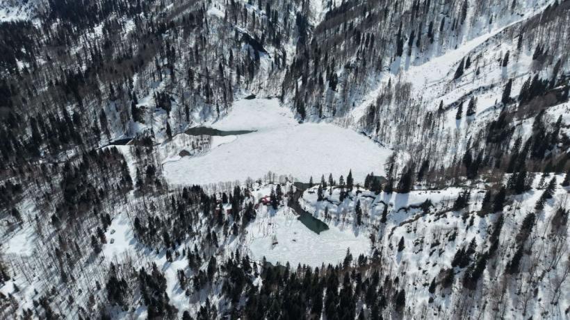 Vortexul polar revine în forță în aprilie 2026: ninsori și frig neașteptat în plină primăvară