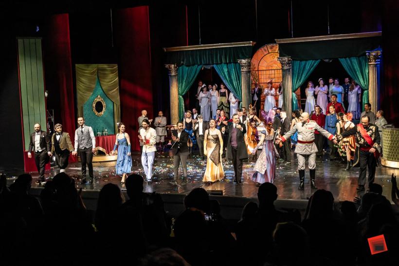 Silvia – O premieră de succes la Teatrul Național de Operetă și Musical „Ion Dacian” 19002034