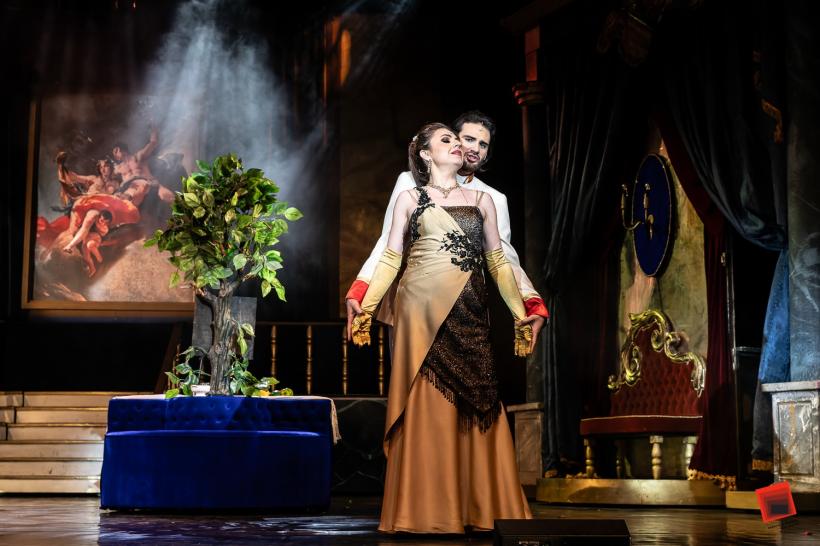Silvia – O premieră de succes la Teatrul Național de Operetă și Musical „Ion Dacian” 19002035