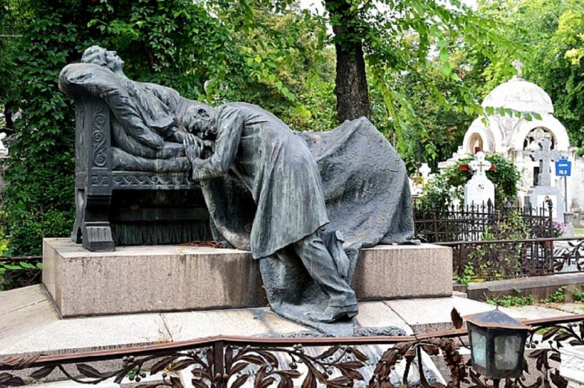  Crimă și pedeapsă în cimitirul Bellu: Cazul Poroineanu – crima tatălui, pedeapsa copiilor 19002144