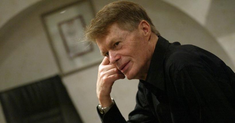 Legendele lumii: Le Clézio, scriitorul-angoasă 19002182