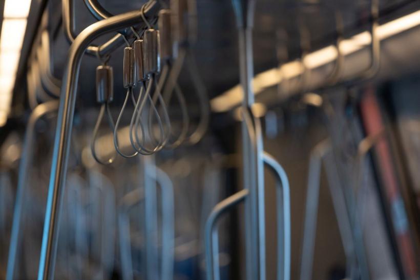 Metroul devine lux de la 1 mai? Analiza consultantului despre noul tarif de 7 lei.