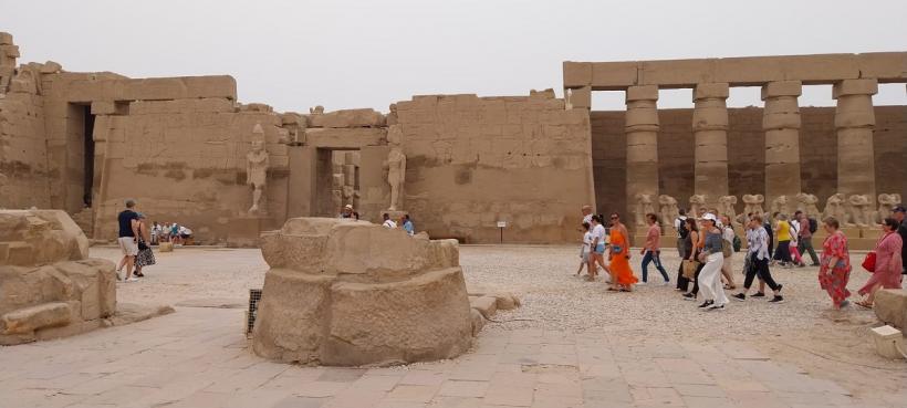 Românii sunt turiștii preferați ai egiptenilor 19002220