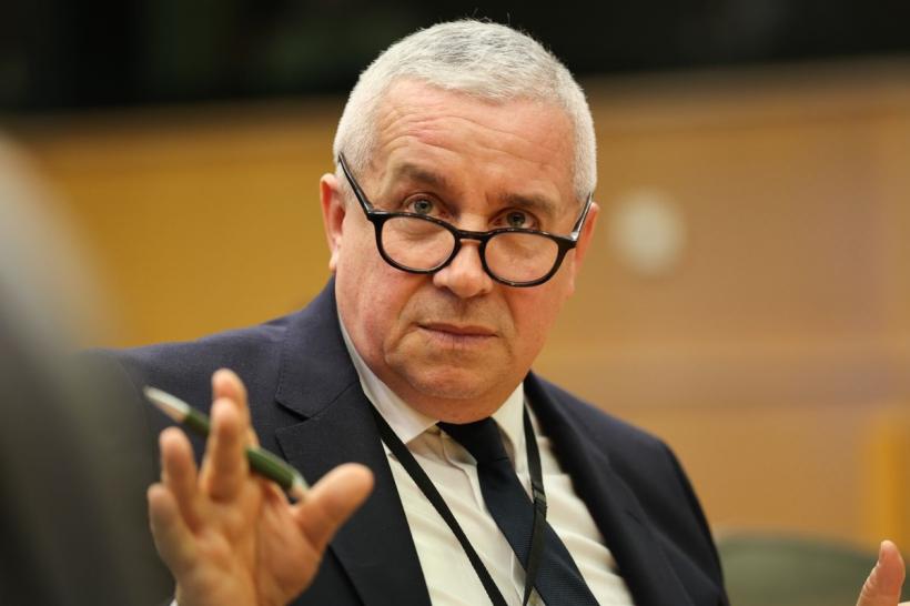 Suprataxarea farma taie accesul la tratament: bolnavii riscă să rămână fără medicamentele ieftine  19002214