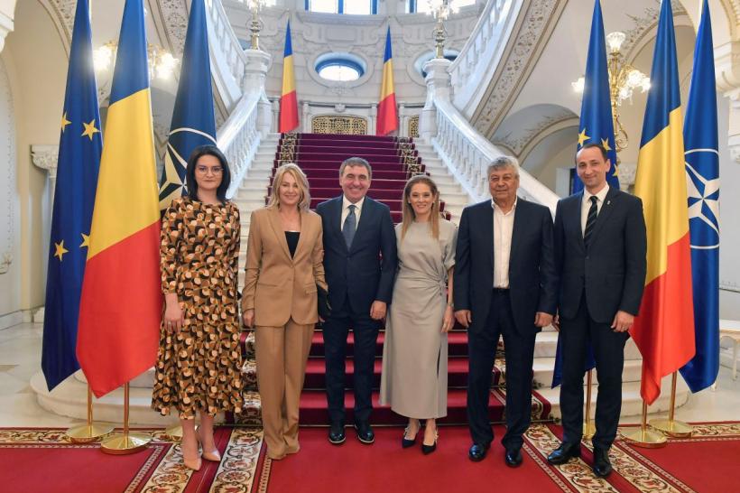 Gheorghe Hagi, în lacrimi: Lucescu a fost ca un părinte pentru mine