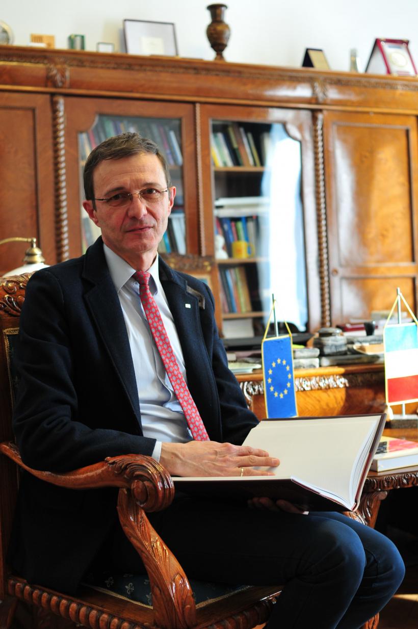 Ioan-Aurel Pop pleacă azi din fruntea „nemuritorilor”: „După 7 aprilie, voi deveni un om liber! Politica nu este de mine și nici eu de ea” 19002374