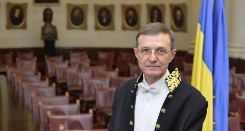 Ioan-Aurel Pop pleacă azi din fruntea „nemuritorilor”: „După 7 aprilie, voi deveni un om liber! Politica nu este de mine și nici eu de ea” 19002376