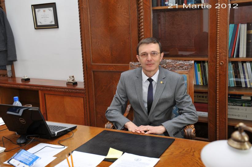 Ioan-Aurel Pop pleacă azi din fruntea „nemuritorilor”: „După 7 aprilie, voi deveni un om liber! Politica nu este de mine și nici eu de ea” 19002379