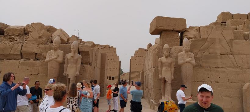 Ce au în comun templele egiptenilor și cele ale dacilor 19002421