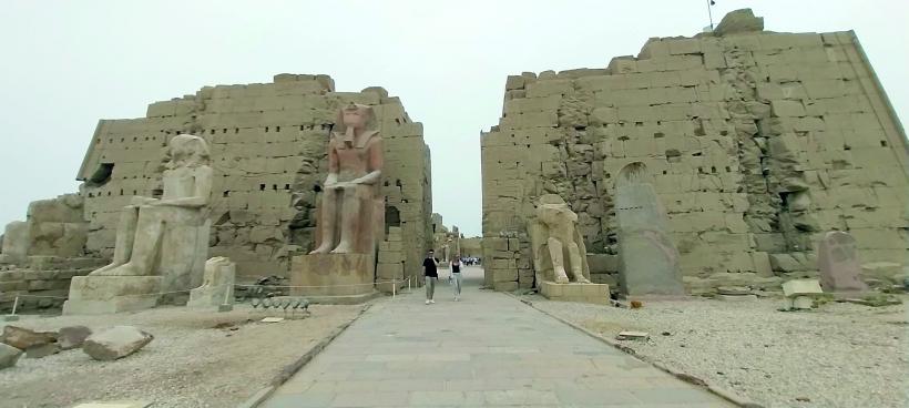 Ce au în comun templele egiptenilor și cele ale dacilor 19002423