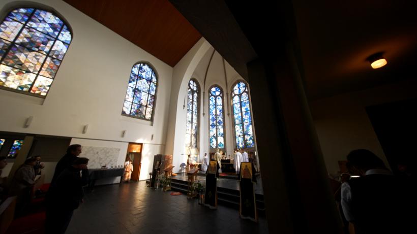 Ediție Specială Observator de la Mănăstirea Radu Vodă în direct, la Antena 1, în Noaptea Învierii 19002679