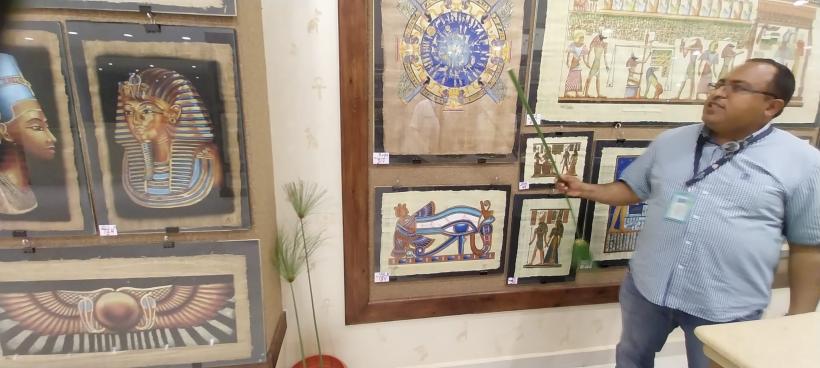 Lecții de fabricat papirus, pentru vizitatorii Egiptului 19002543