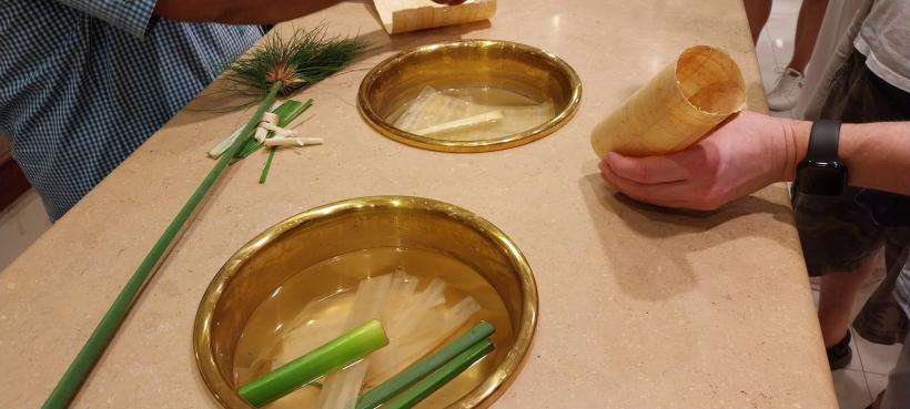 Lecții de fabricat papirus, pentru vizitatorii Egiptului 19002548