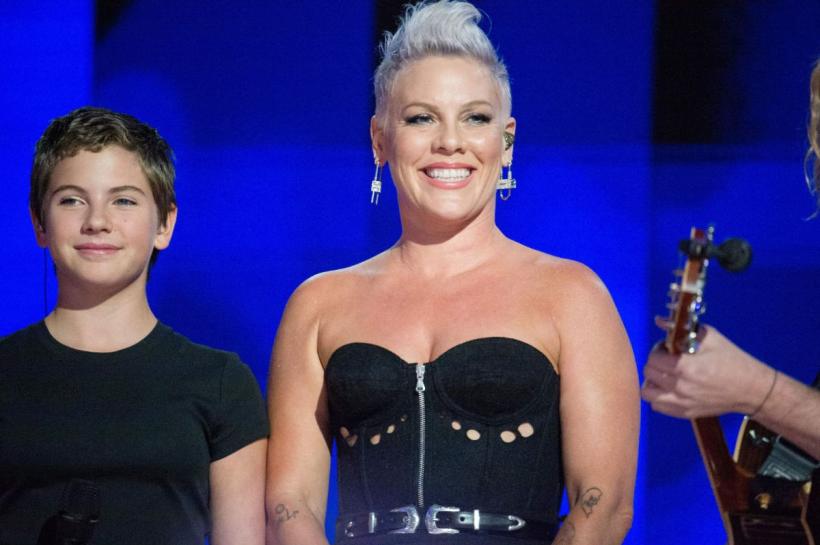 Cântăreața Pink este gazda ceremoniei Tony Awards 2026 de pe Broadway