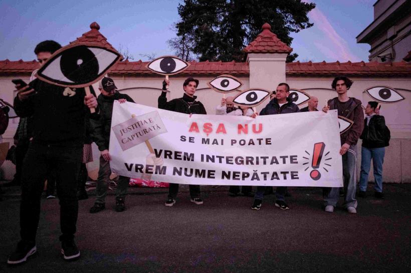 Ordinul de zi pe toate unitățile #rezist: Bombardați-l pe Nicușor Dan cu mesaje să nu semneze numirile la marile parchete