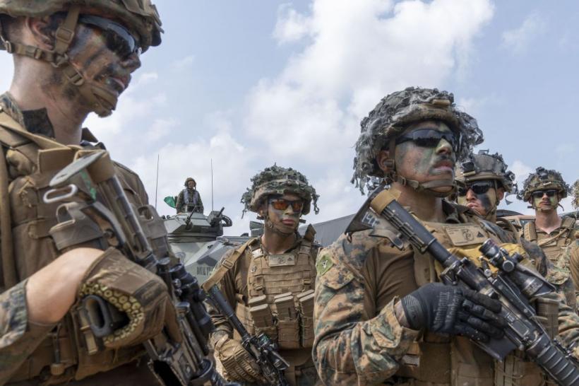 Sancționarea NATO: Trump vrea să mute trupe americane din țări care nu l-au ajutat cu Iranul. România poate profita