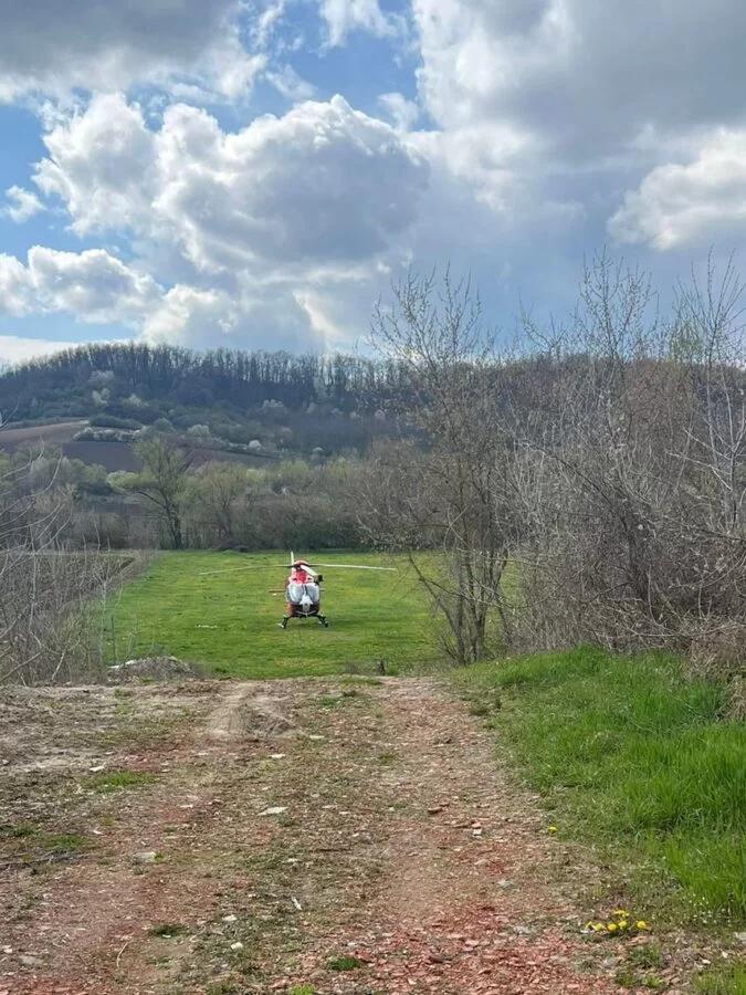 Accident CUMPLIT în Vinerea Mare!  Șapte persoane rănite grav și Plan Roșu activat în județul Sibiu 19003174