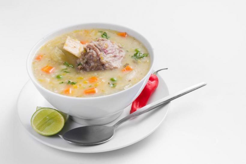 Rețete de Paște. Cum să prepari borș tradițional de miel